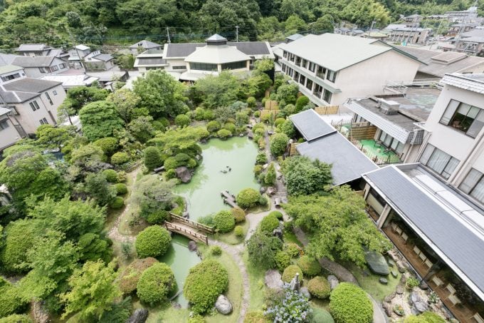 本館　日本庭園