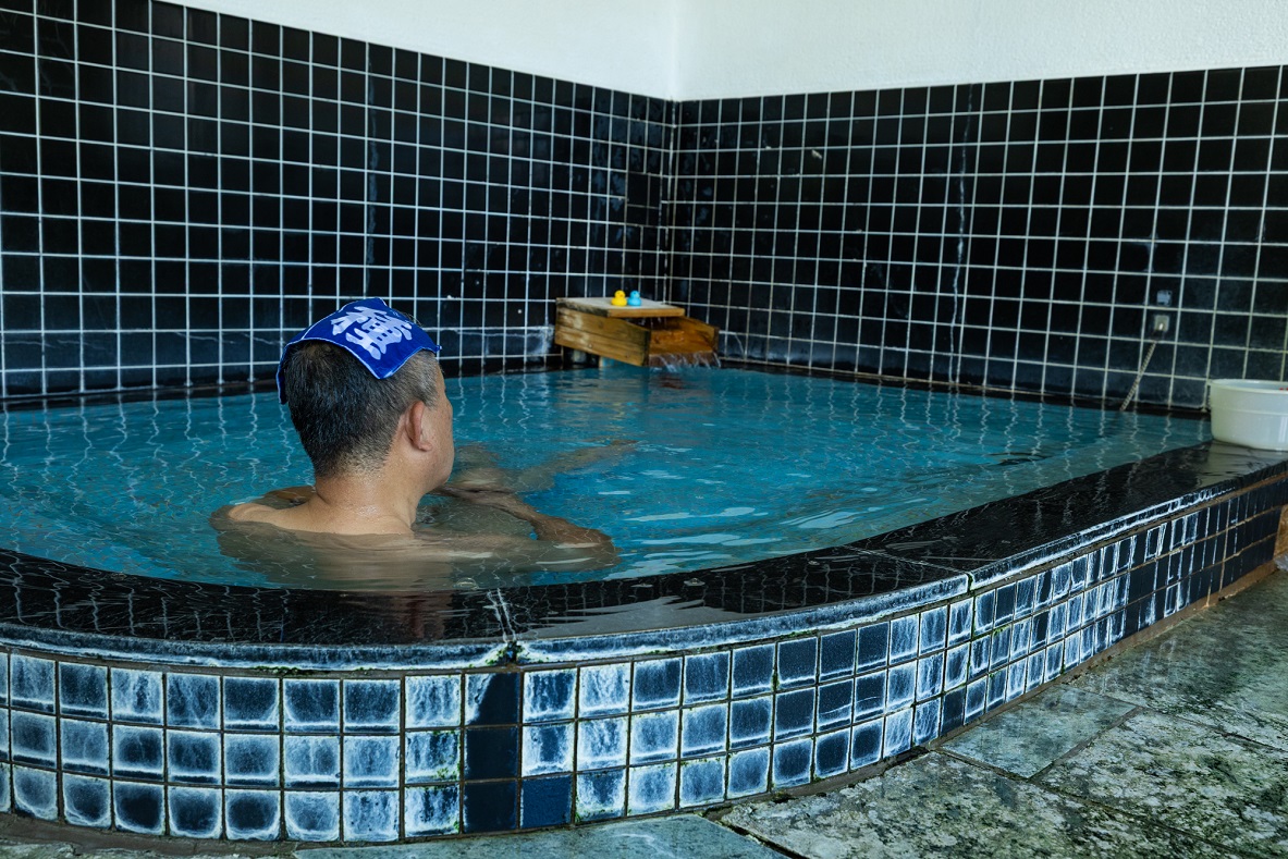 鮮度抜群の湯をゆったりと堪能する井伊湯種