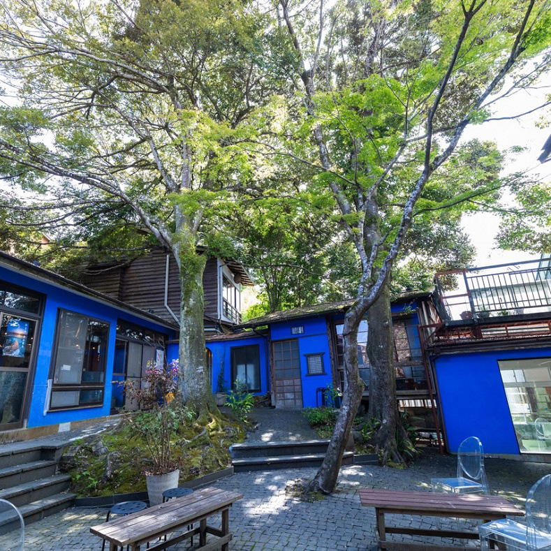 泊まれる廃墟 ぐんじょう