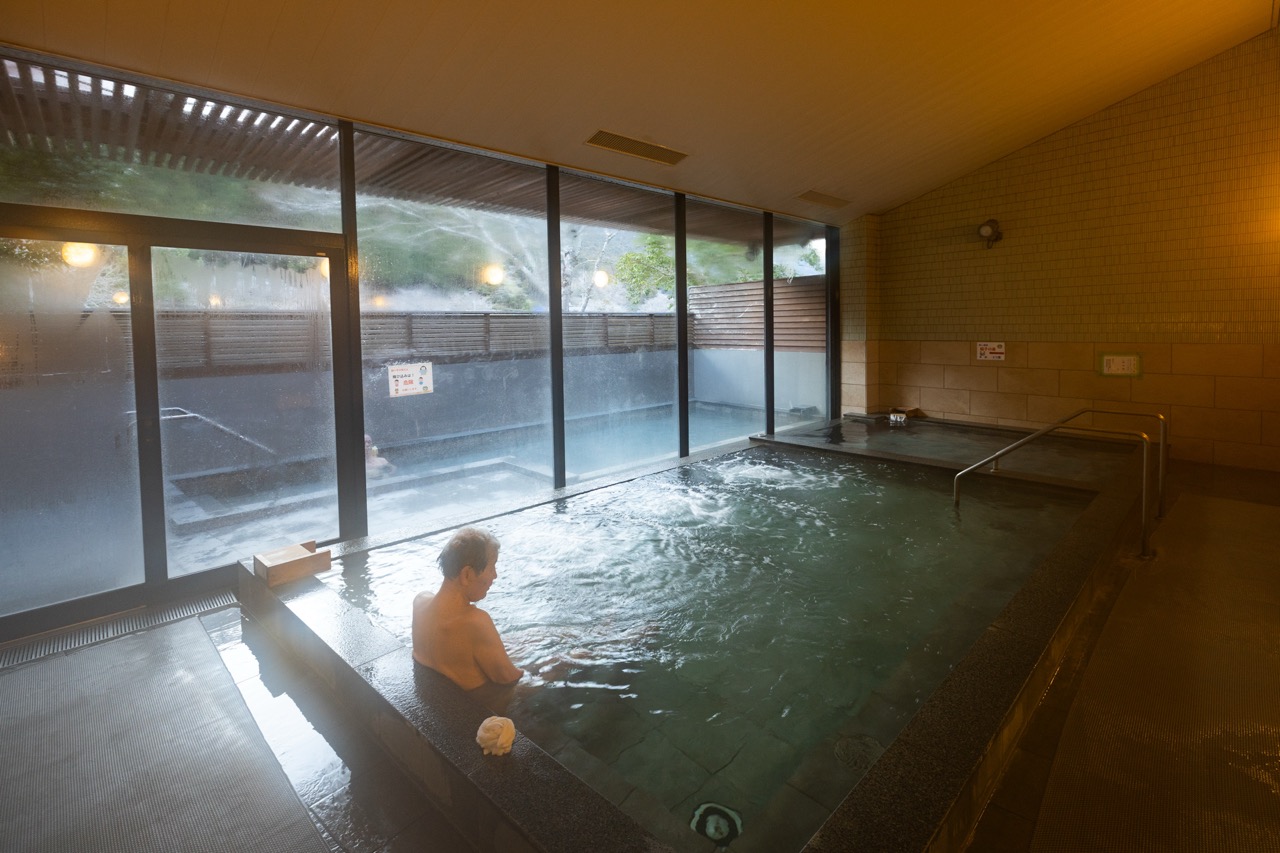 男湯の内湯