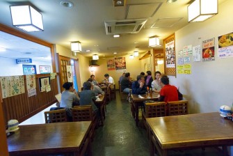 あたみ茶屋 店内