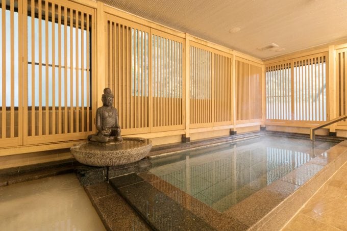 真砂館 白蓮の湯