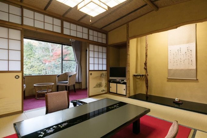 真砂館 客室「萩」2