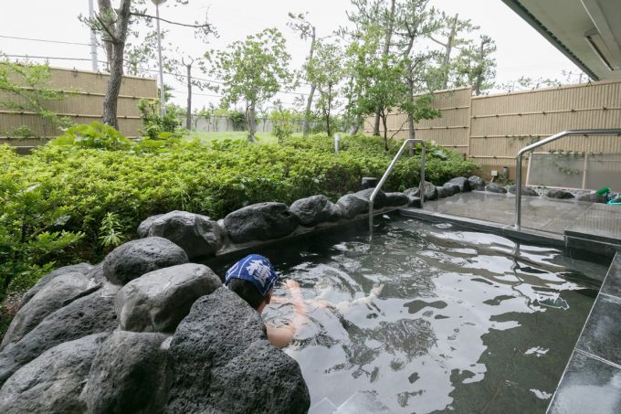 露天風呂を楽しむ湯種