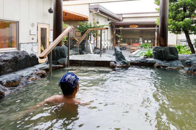 露天岩風呂 湯種
