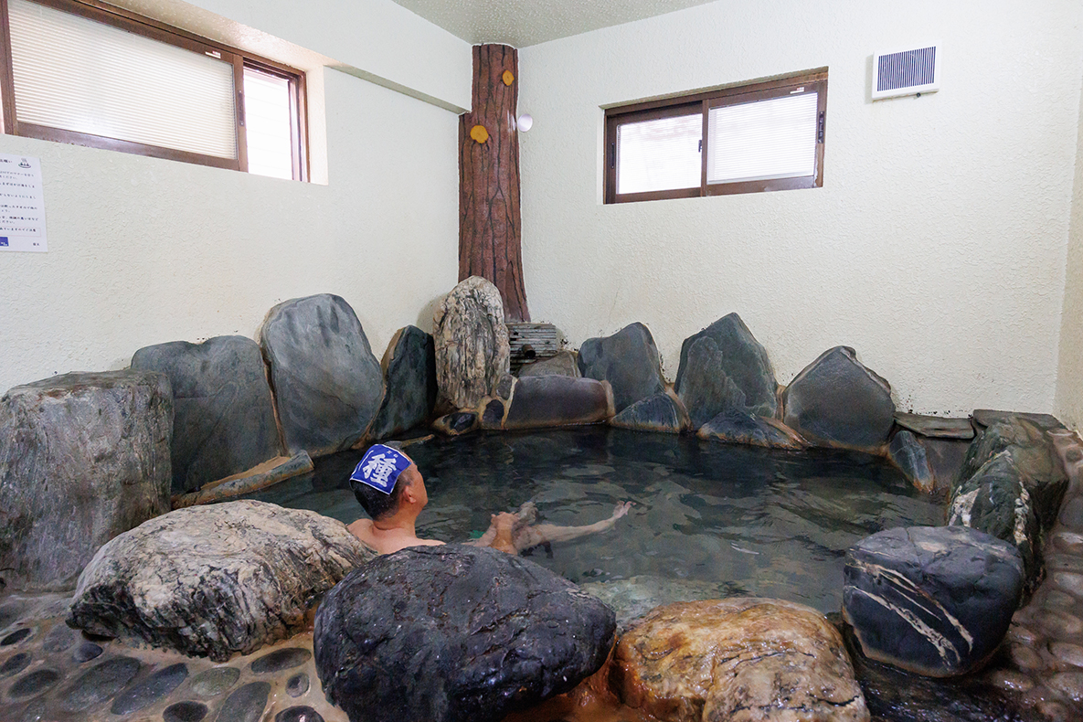 「千貫風呂」を堪能する湯種