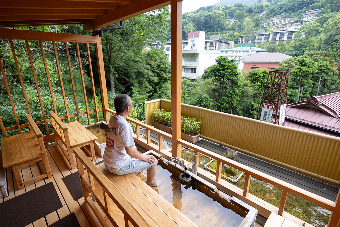 足湯と絶景を堪能する湯種